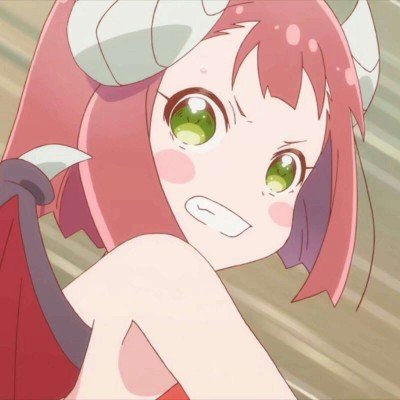 新婚夫妻花2元装饰私家车当婚车